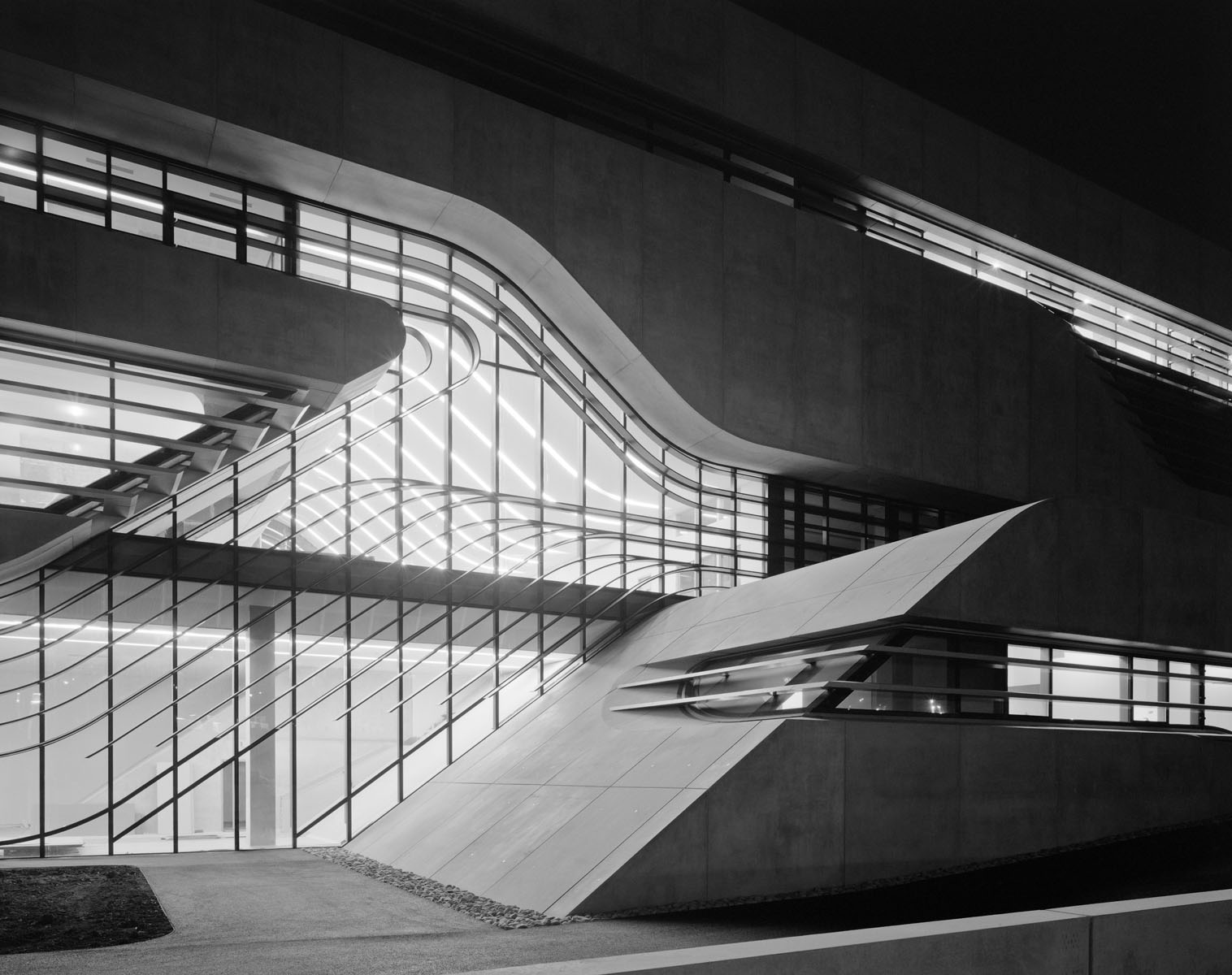 ZahaHadidPierresVives_p034-035 ZahaHadidPierresVives_p034-035